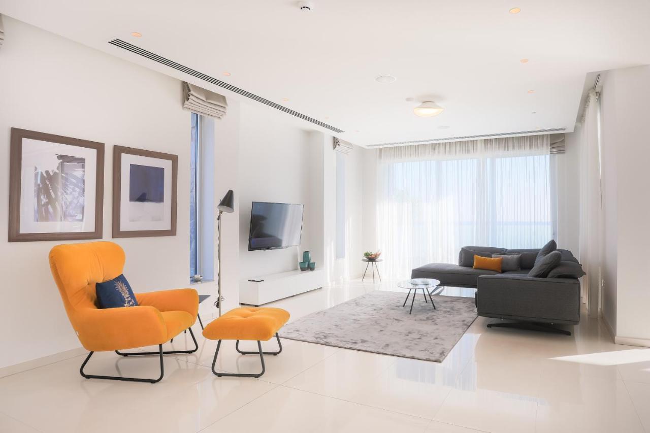 Sea Pearl Beachfront Villas - Breeze Ayia Napa Exteriör bild