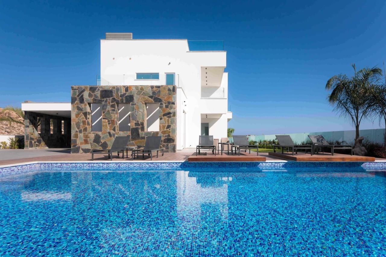 Sea Pearl Beachfront Villas - Breeze Ayia Napa Exteriör bild