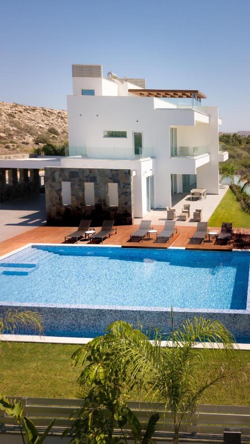 Sea Pearl Beachfront Villas - Breeze Ayia Napa Exteriör bild