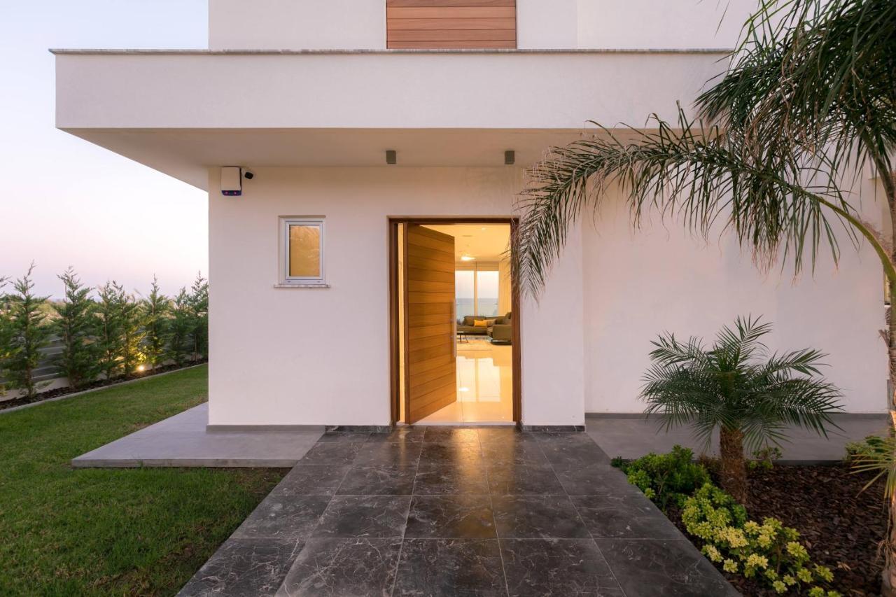 Sea Pearl Beachfront Villas - Breeze Ayia Napa Exteriör bild