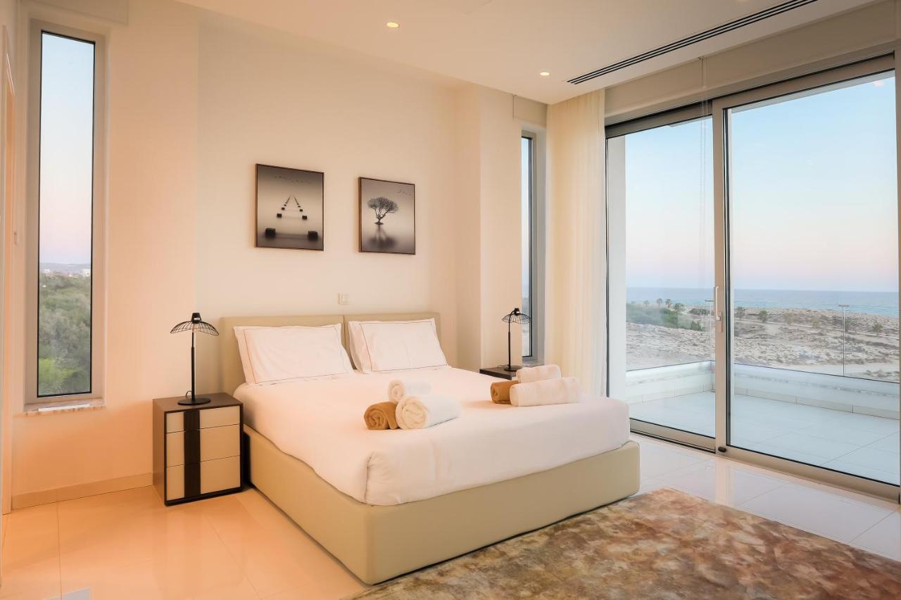 Sea Pearl Beachfront Villas - Breeze Ayia Napa Exteriör bild